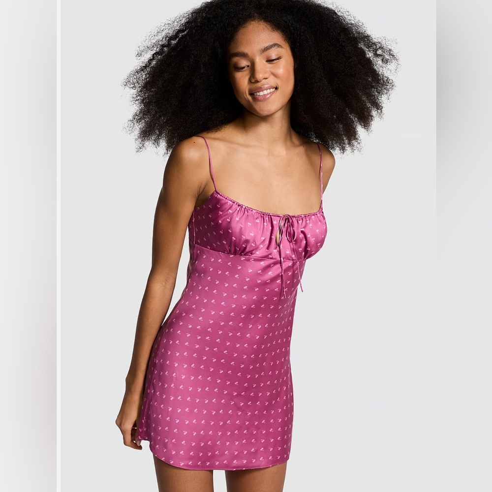 NWT Victoria’s Secret 🍒Cherry Slip